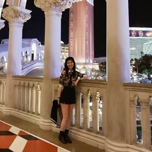 Meet your Posher, Yifei